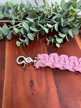Load image into Gallery viewer, Primrose Pink Deluxe Macrame Dog Lead
