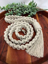 Load image into Gallery viewer, Linen Deluxe Macrame Dog Lead
