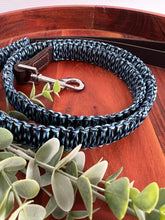 Load image into Gallery viewer, Lightning Paracord Lead
